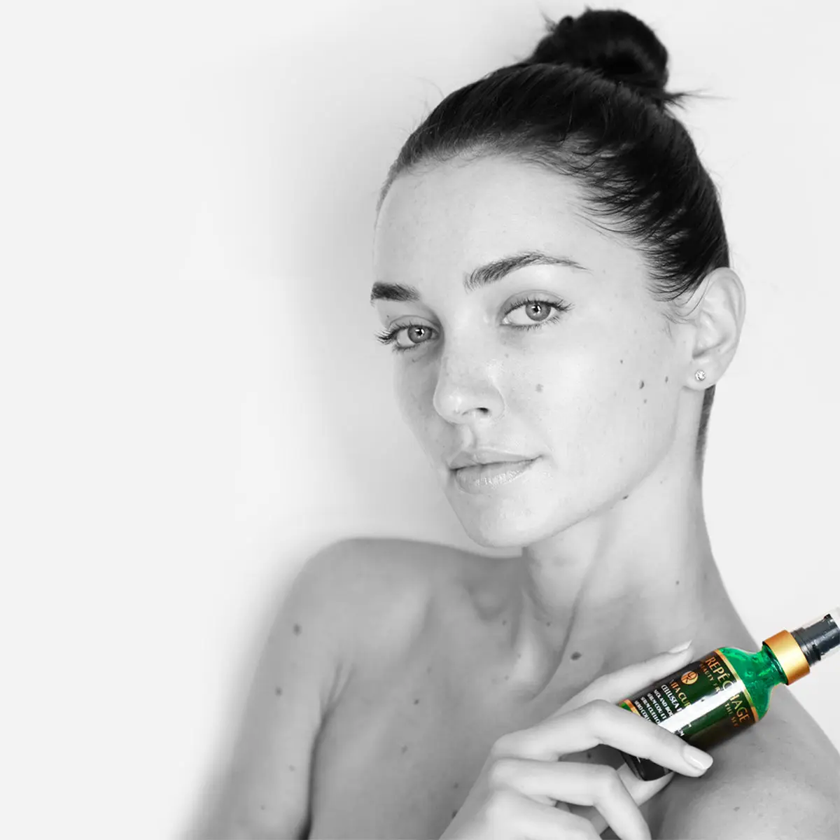 Vita Cura® CelluSea Firm™ Neck and Body Serum - Image 4